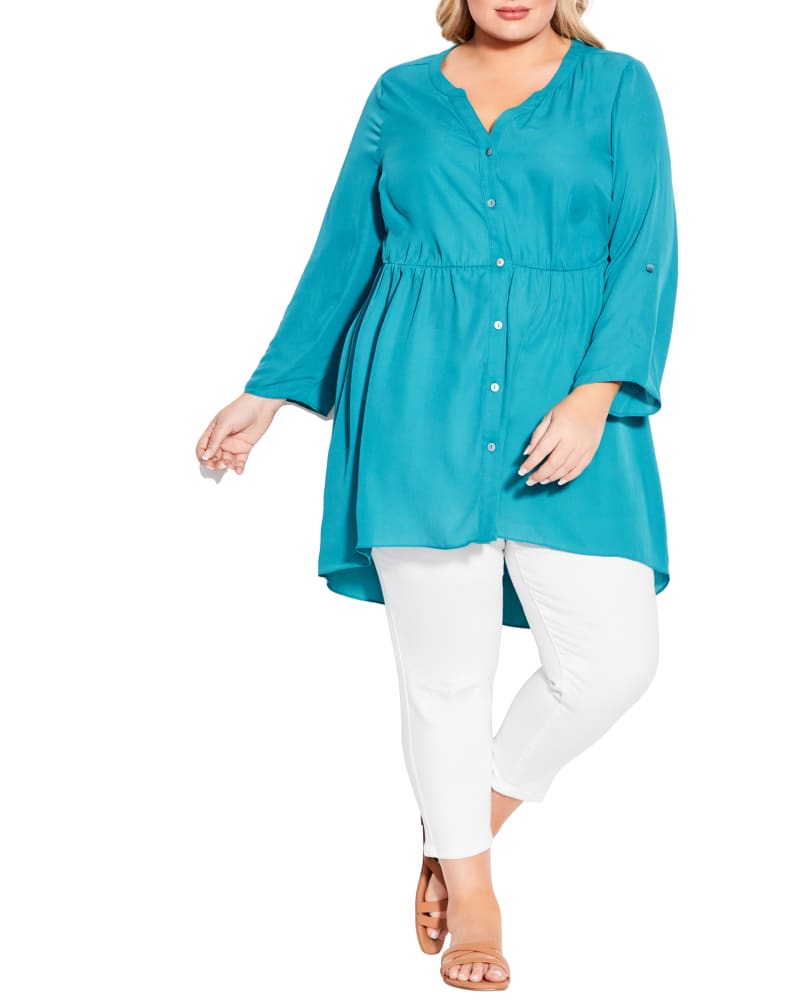 Front of a model wearing a size 14/16 BLOUSE TIE WAIST in Teal by avenue. | dia_product_style_image_id:256372